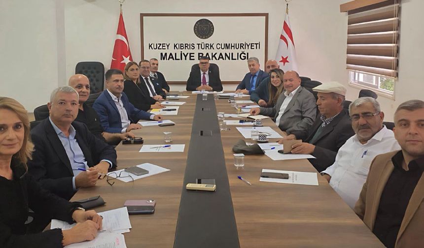 Maliye Bakanı Dr. Özdemir Berova, Ekonomik Örgütleri kabul etti