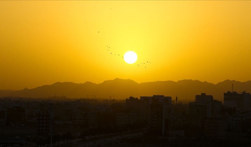 Uyku sorunu yaşayan gençlere "sabah güneşi" önerisi