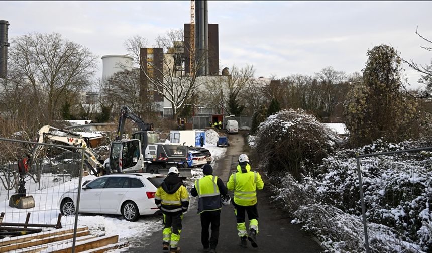 Berlin'de on binlerce haneye elektrik verilemiyor