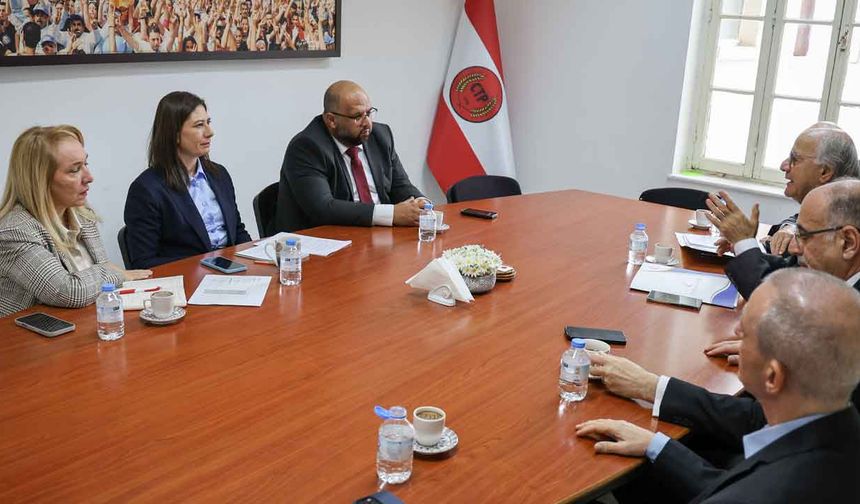 CTP Genel Başkanı İncirli, Yetkili Muhasipler ve Denetçiler Enstitüsü heyetini kabul etti