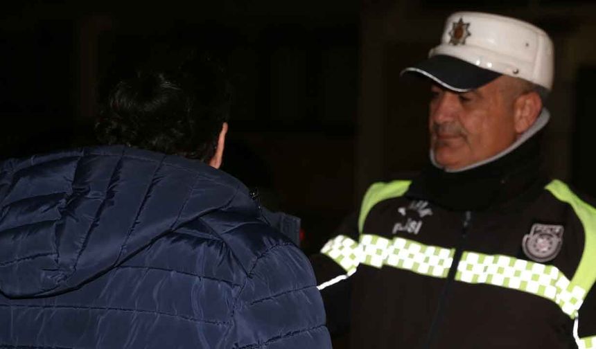 Trafik denetimlerinde 160 sürücü rapor edildi, 29 araç trafikten men edildi