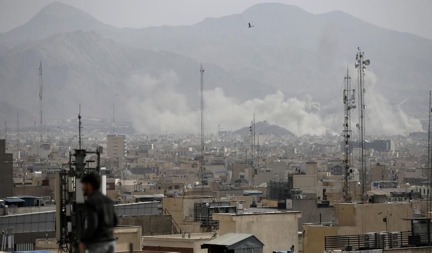 Tahran'da çok sayıda patlama...