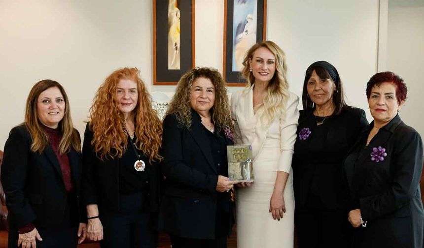 Erhürman, Mormenekşe Çağdaş Kadınlar Derneği Başkanı ve beraberindeki heyeti kabul etti