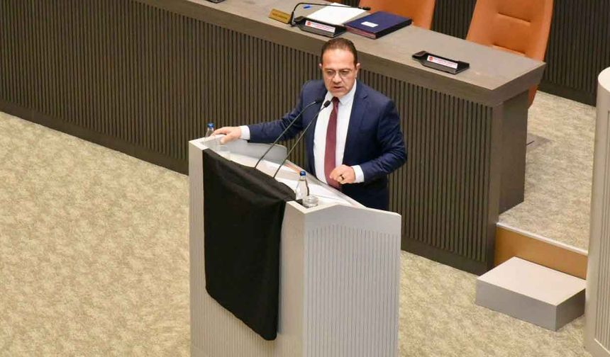 Özdenefe, iç tüzük kurallarına aykırı davranıldığı gerekçesiyle birleşimi kapattı