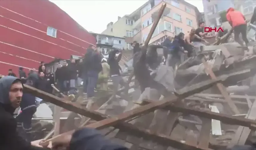 İstanbul Fatih'te 2 bina çöktü