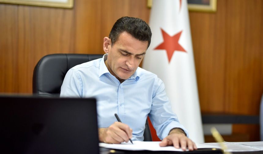 Dursun Oğuz: Sağlık çalışanları insan hayatının en büyük güvencesidir