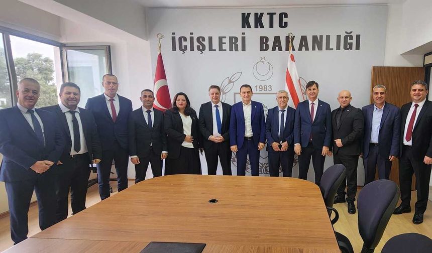 Oğuz, Personelle Bayramlaştı: “Emekleriniz Her Türlü Takdiri Hak Ediyor”