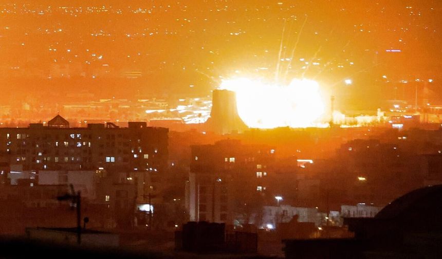 Tahran'da en az 460 ölü, 4 binden fazla yaralı