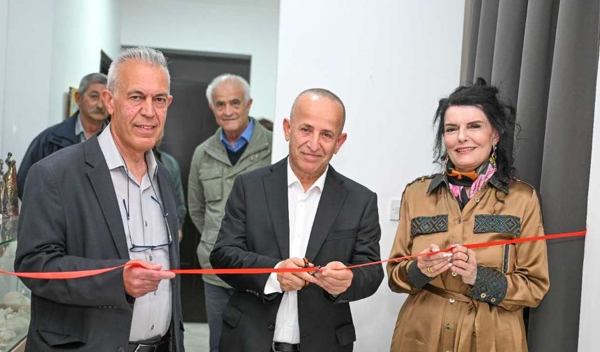 “İnsanın Anlam Arayışından Fragmanlar” Gönyeli’de Sanatseverlerle Buluştu