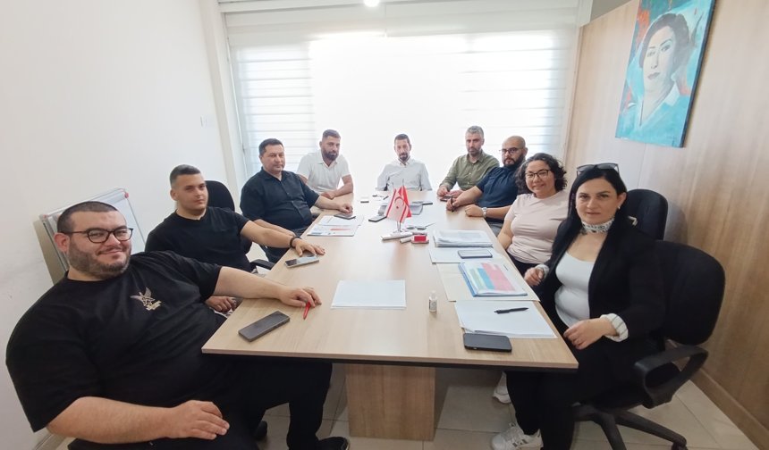 Özgöçmen: Hemşire yetiştirilmesine yönelik planlı devlet politikası oluşturulmalı