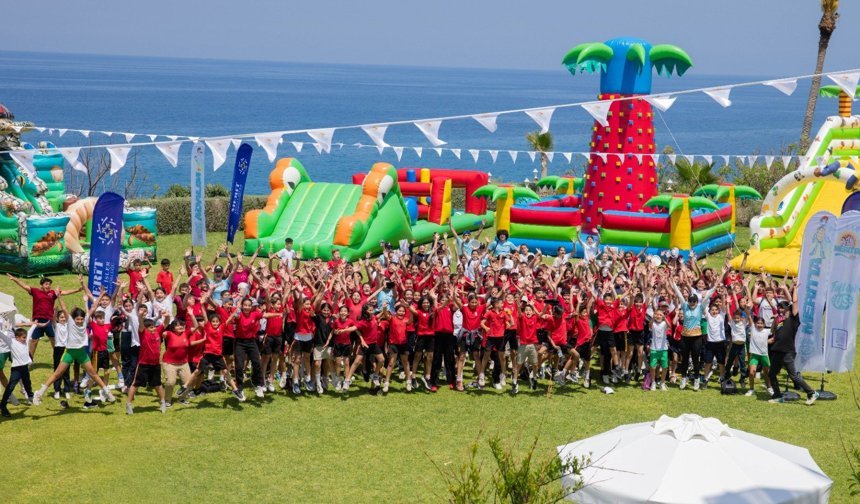Merit Otellerinin geleneksel 23  Nisan şenlik ve eğlenceleri Merit Park Hotel’de yapıldı