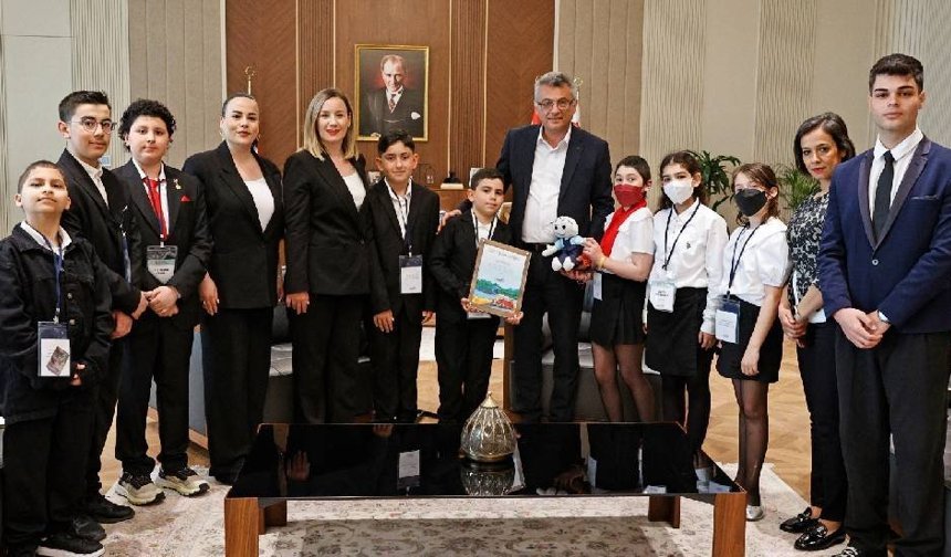 LÖSEV kahramanları Kıbrıs’ta devletin zirvesinde