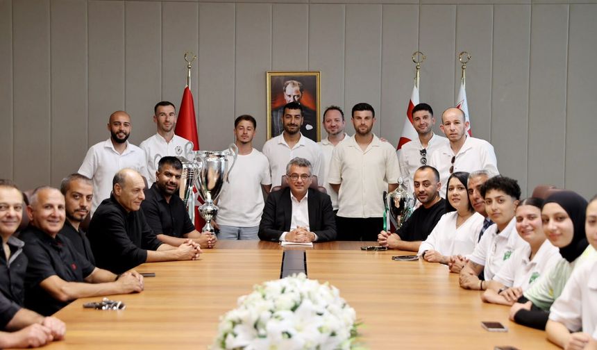 Cumhurbaşkanı Erhürman, Gençlik Gücü Türk Spor Kulübü'nü kabul etti