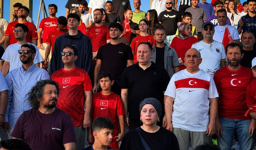 Başçeri: Sabahın erken saatleri olmasına rağmen tek yürek ve tek millet olduk