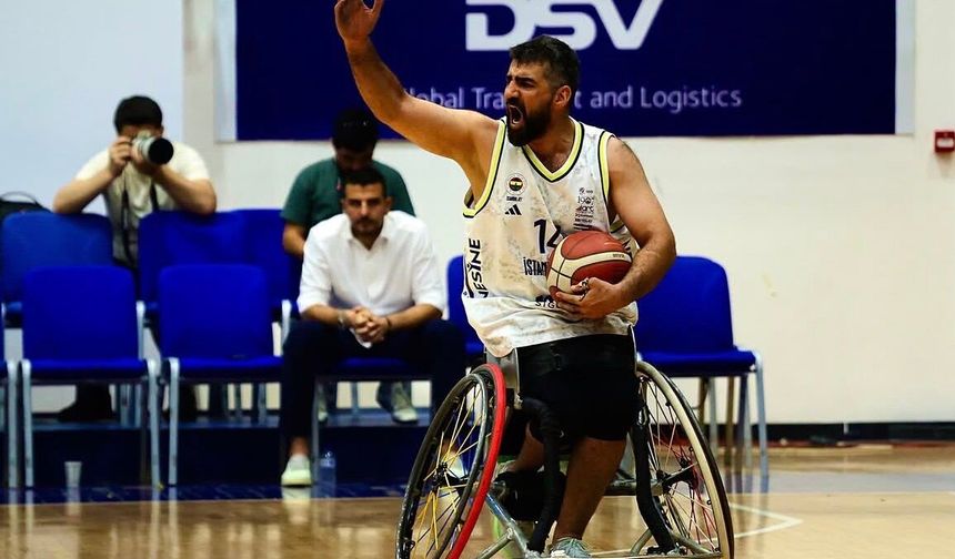 Fenerbahçeliler Derneği’nden özel sporcu sandalyesi katkısı