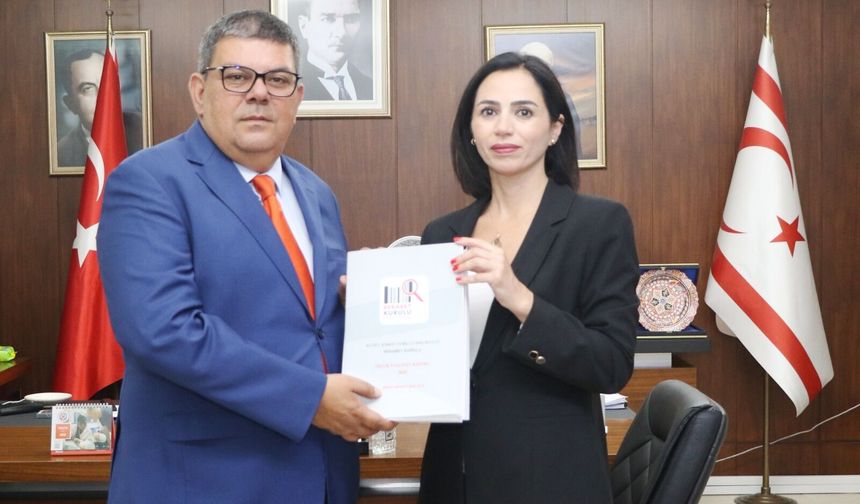 Maliye Bakanı Dr. Özdemir Berova, KKTC Rekabet Kurulu Başkan ve üyelerini kabul etti