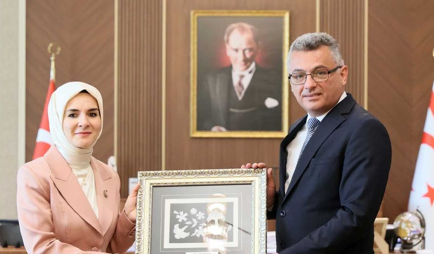 Cumhurbaşkanı Erhürman, TC Aile ve Sosyal Hizmetler Bakanı Göktaş’ı Kabul Etti