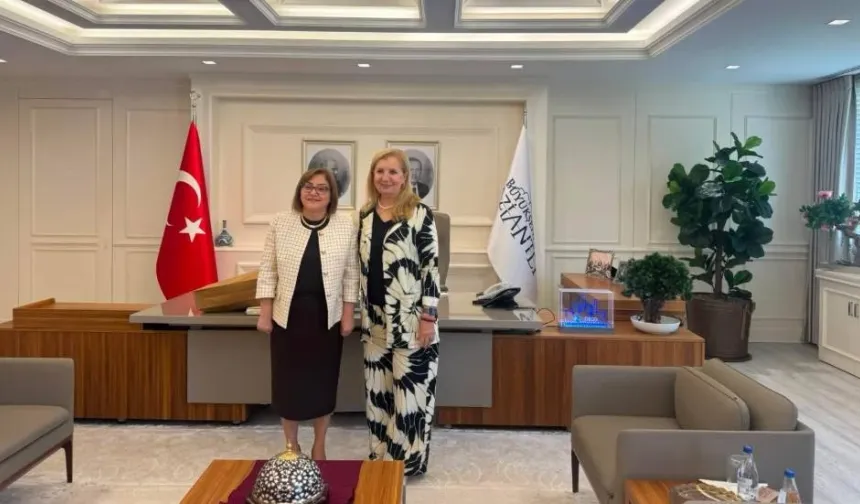 Canaltay ile Şahin bir araya geldi: Altyapı yatırımları ve akıllı şehir uygulamaları değerlendirildi
