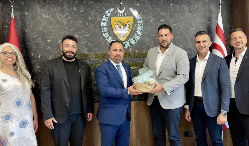 Tarım Bakanı Çavuş inşaat mühendisleriyle görüştü
