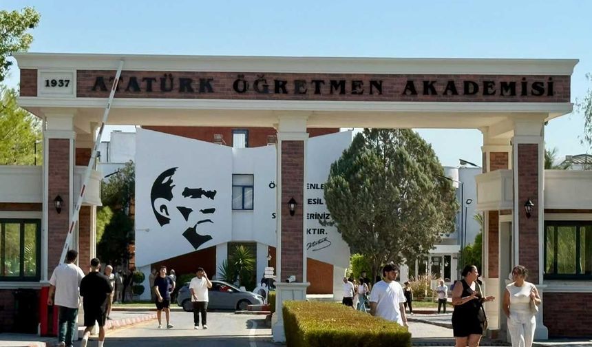 Atatürk Öğretmen Akademisi sınavı başladı