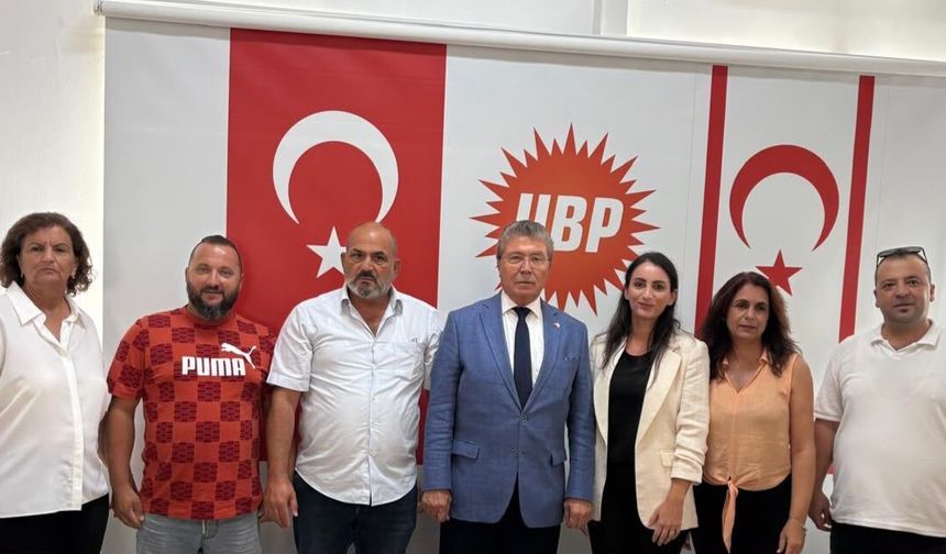 CTP’den istifa edip UBP’ye katıldılar: Rozetlerini Üstel taktı