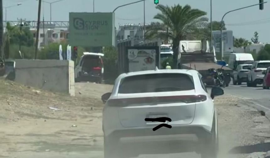 Trafik kurallarını hiçe sayan araç sürücüsü rapor edildi