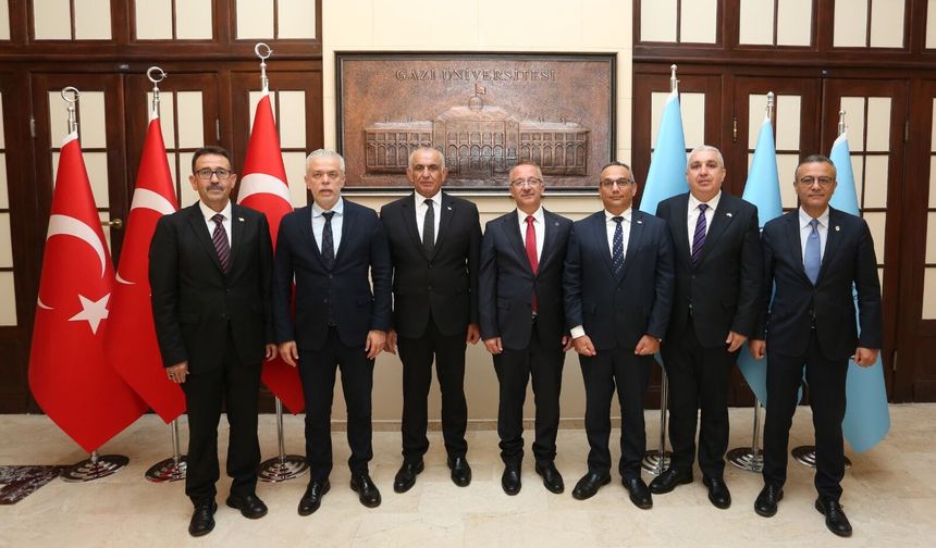 Çavuşoğlu, Gazi Üniversitesi Rektörü Ünal’ı ziyaret etti