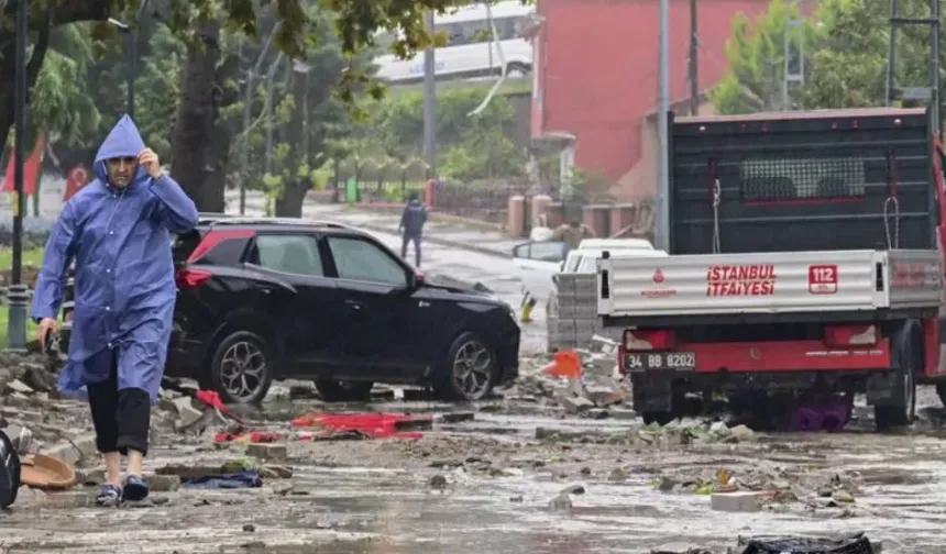 İstanbul ve Kocaeli'deki selde hayatını kaybedenlerin sayısı 8'e yükseldi