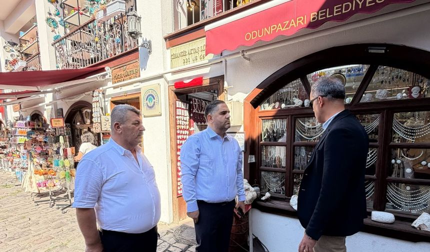 Rahvancıoğlu, Eskişehir’de belediyecilik projelerini yerinde inceledi