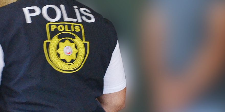 Gemikonağı’nda araç camını kıran alkollü şahıs tutuklandı